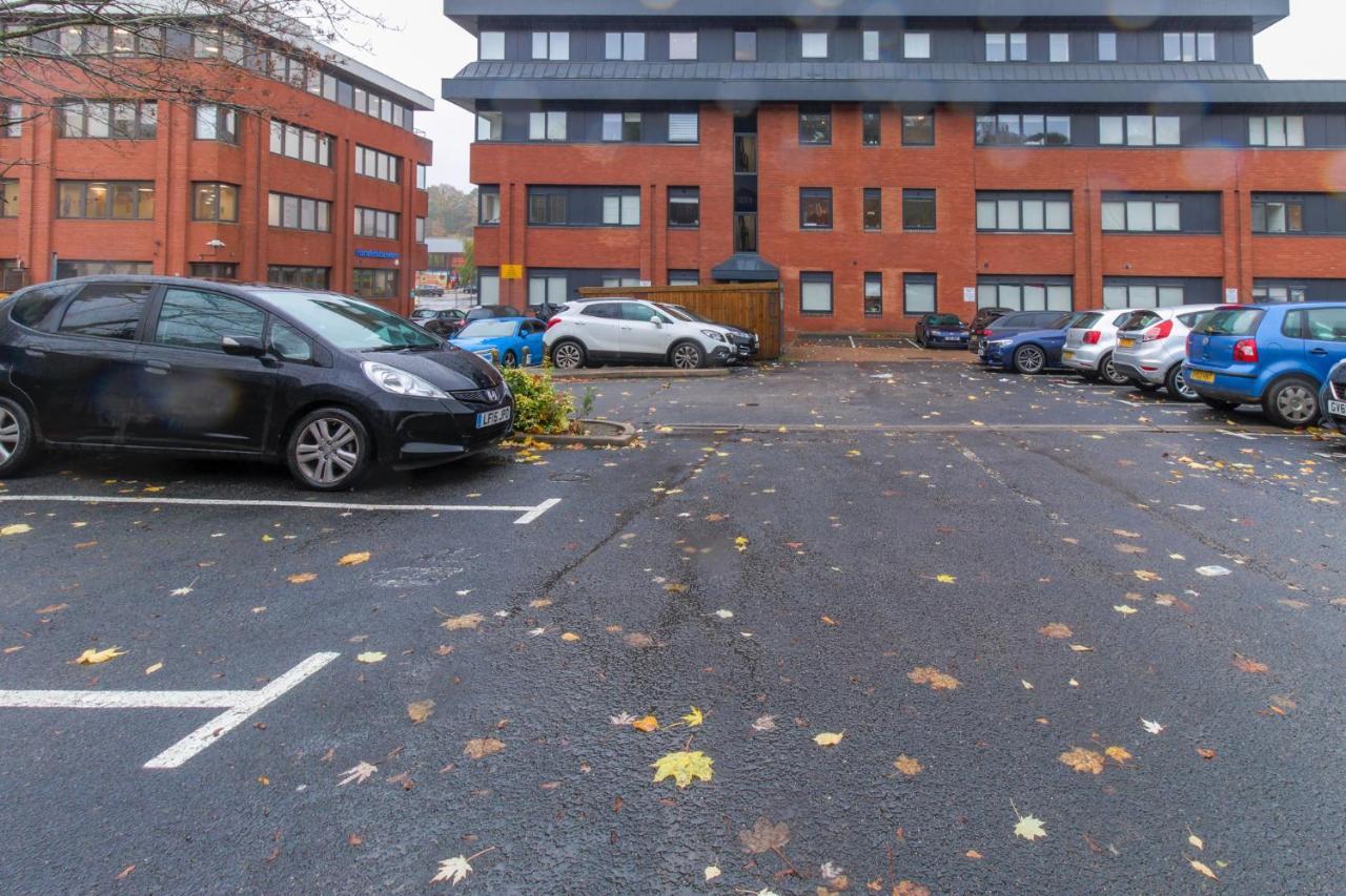 Furness House By Pay As U Stay Redhill  Exterior photo